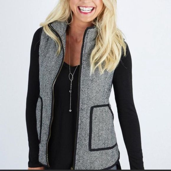 Honey Punch Jackets & Blazers - BOGO FREE - Honey Punch - Satin Lined Zippered Vest sz L